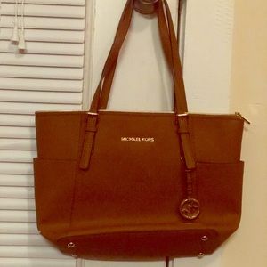 Michael Kors Jetset Bag